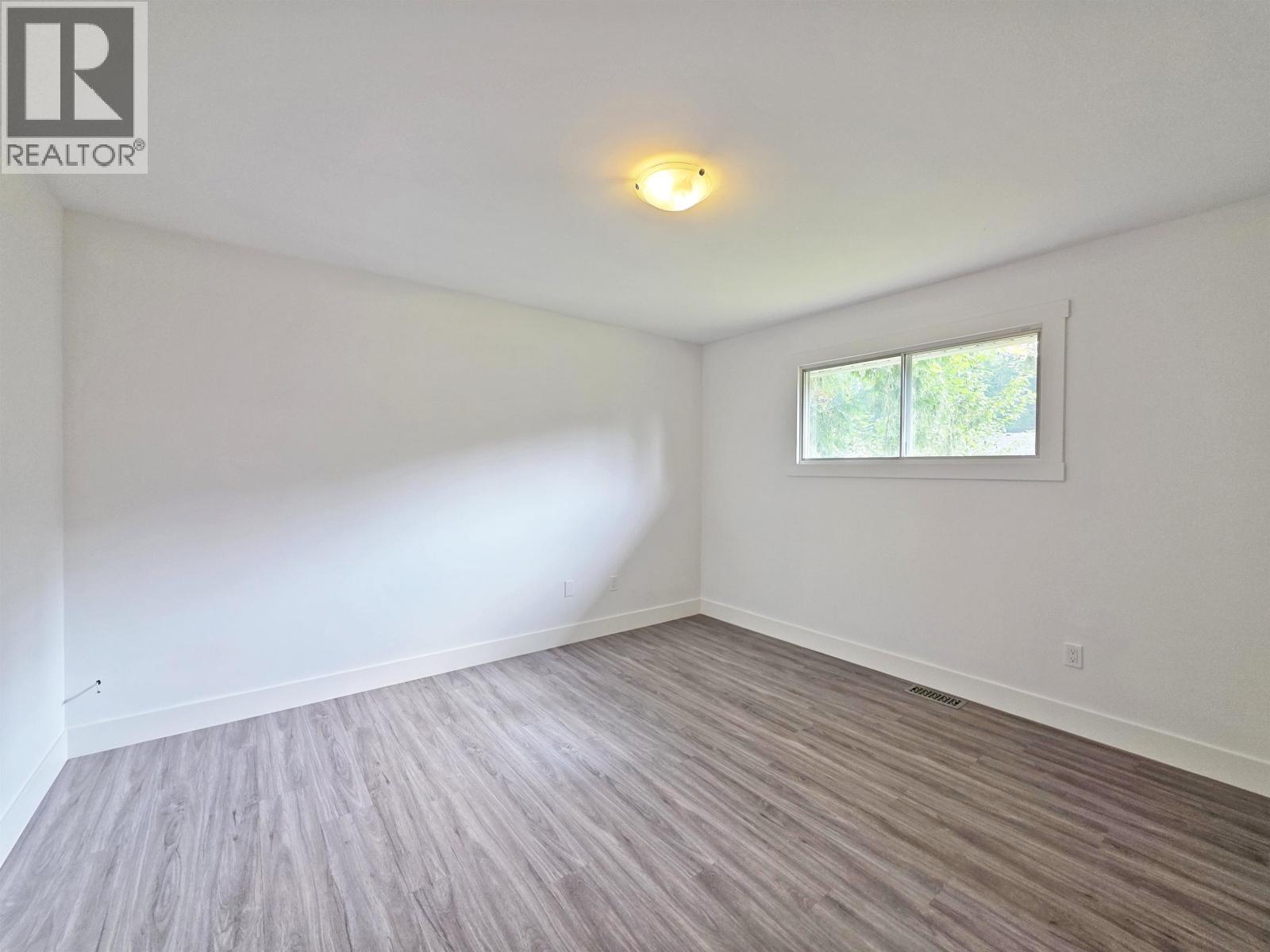 530 NORMAN STREET - 12