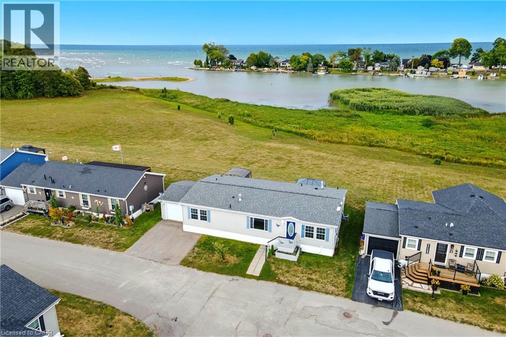 45 RIVERBEND Crescent - 27