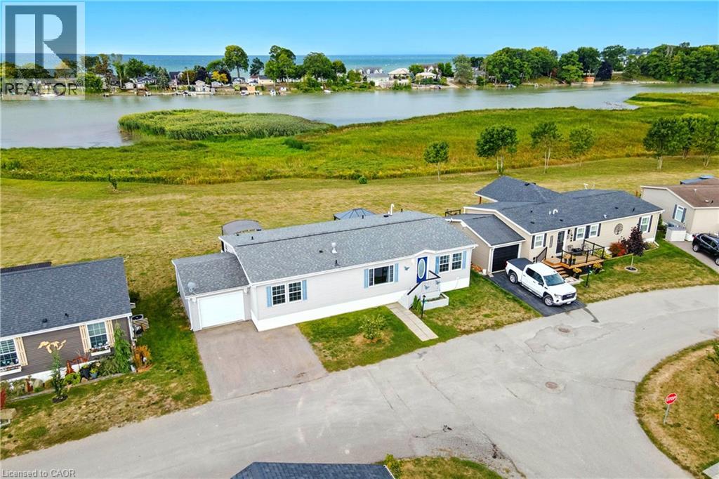 45 RIVERBEND Crescent - 26