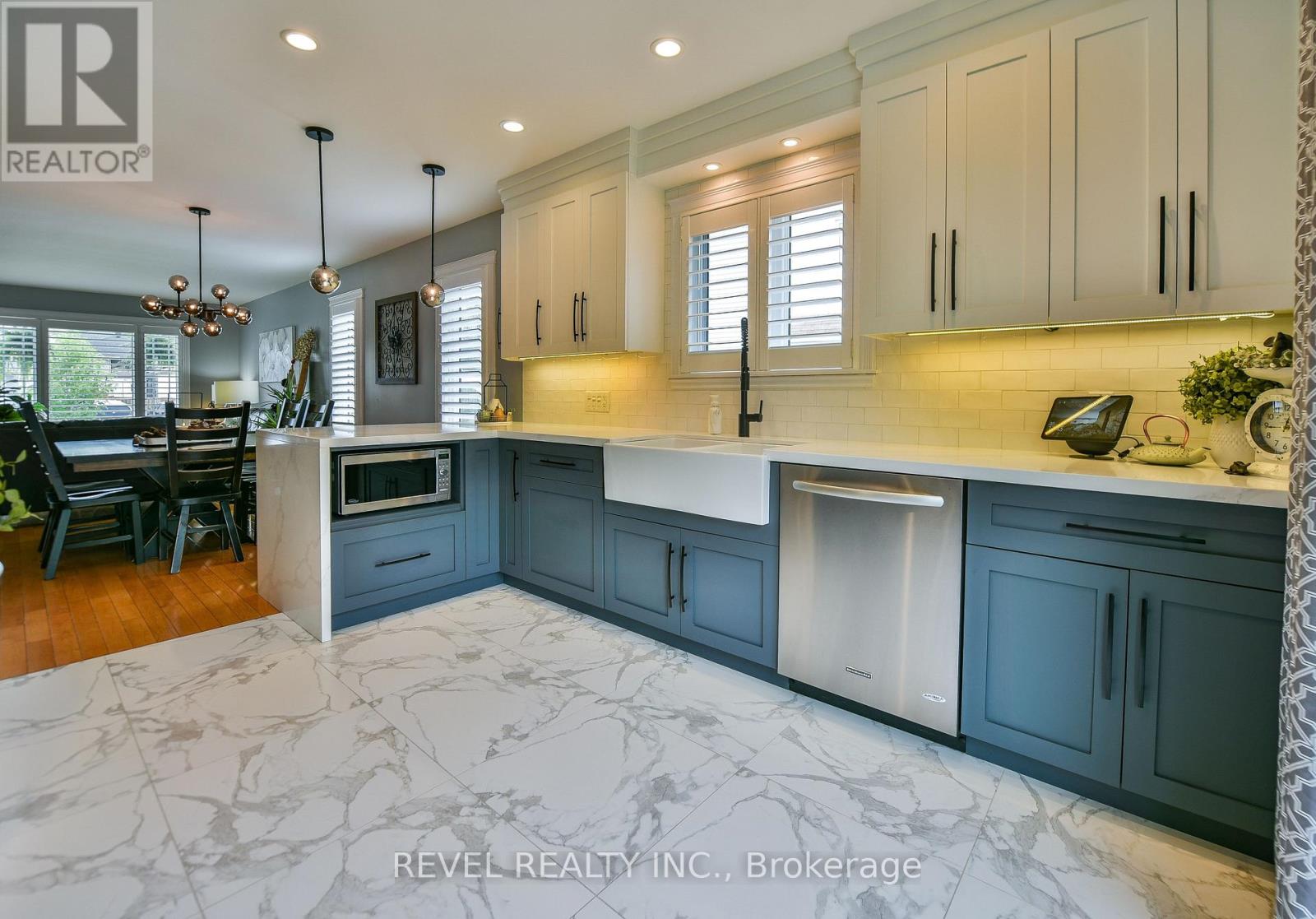 304 JV BONHOMME BOULEVARD - 15