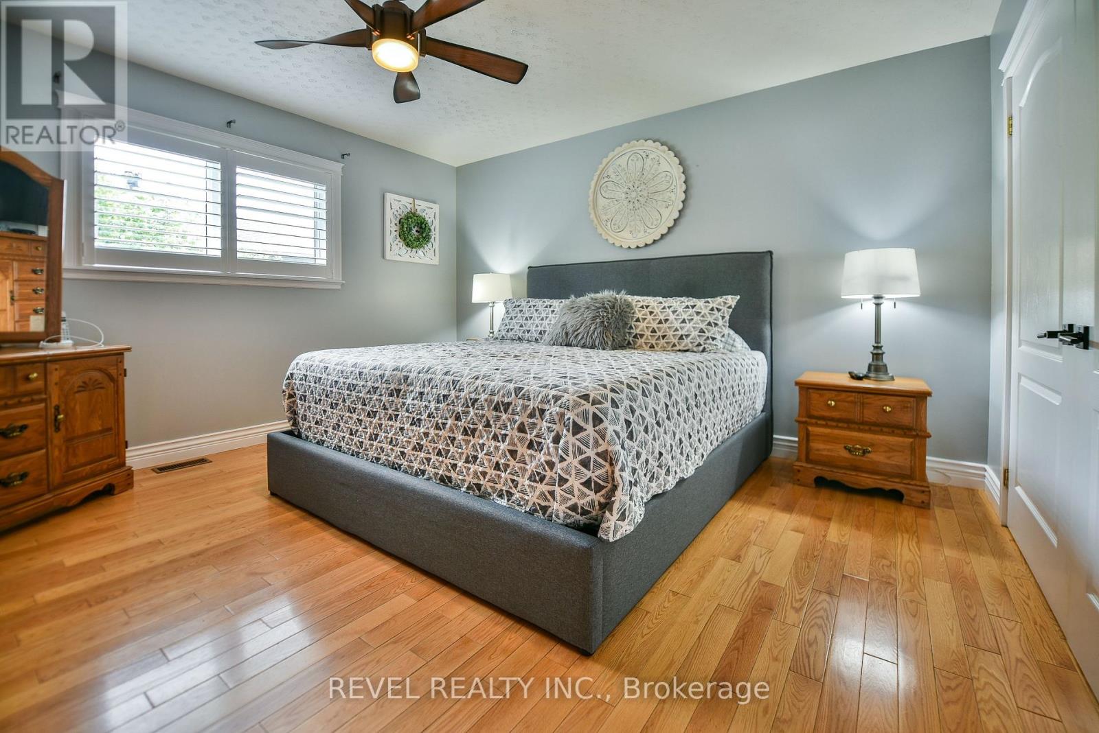 304 JV BONHOMME BOULEVARD - 23