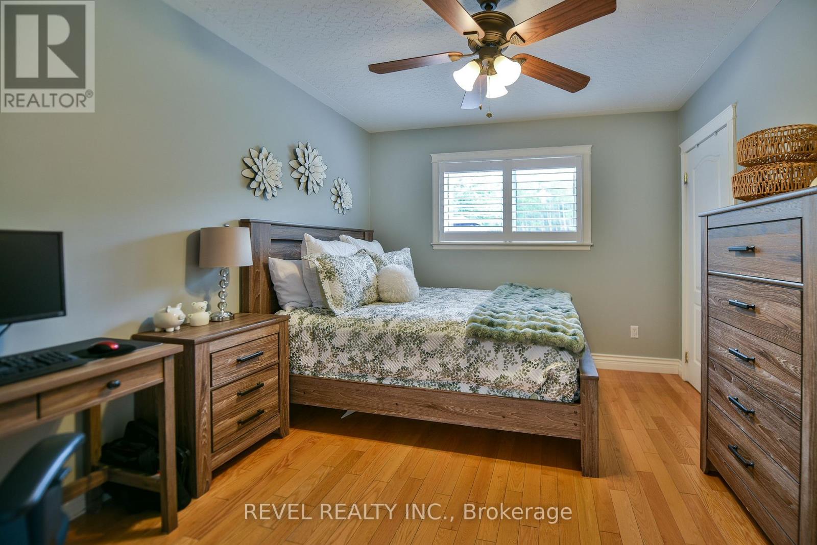 304 JV BONHOMME BOULEVARD - 31