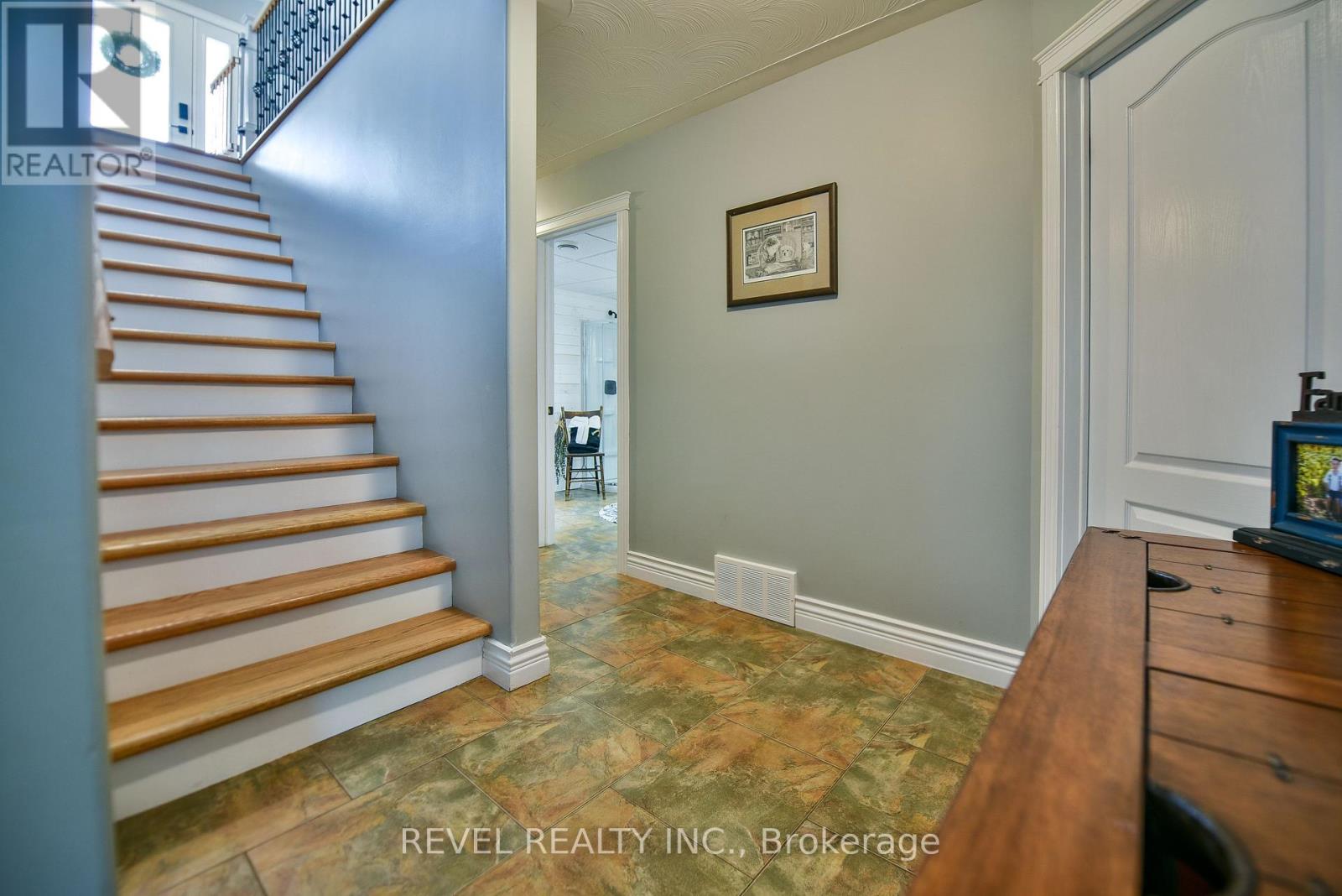 304 JV BONHOMME BOULEVARD - 35