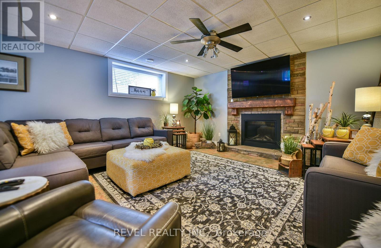 304 JV BONHOMME BOULEVARD - 47