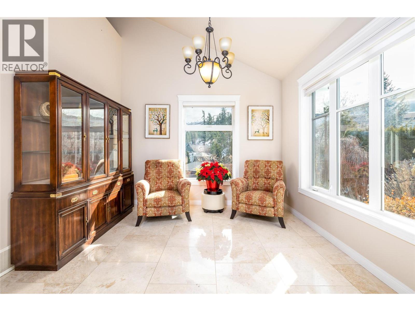 375 Trumpeter Court - 18