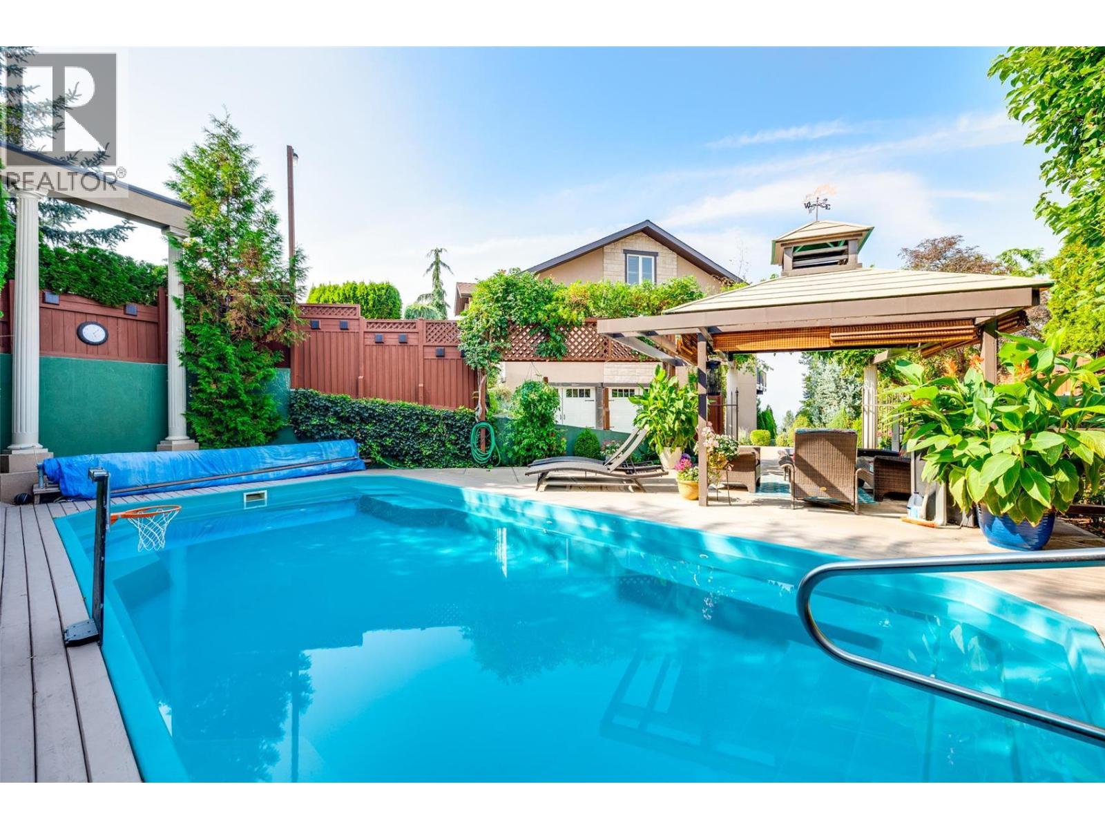 375 Trumpeter Court - 2