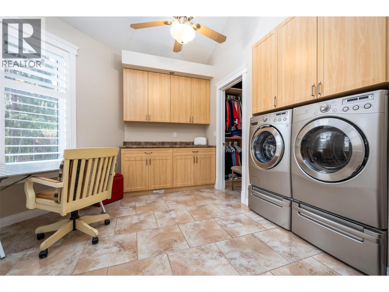 375 Trumpeter Court - 34