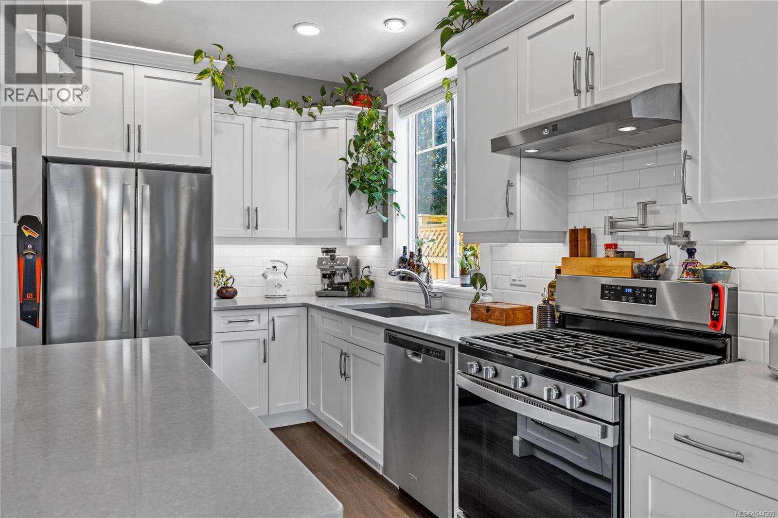 476 Machleary St - 16