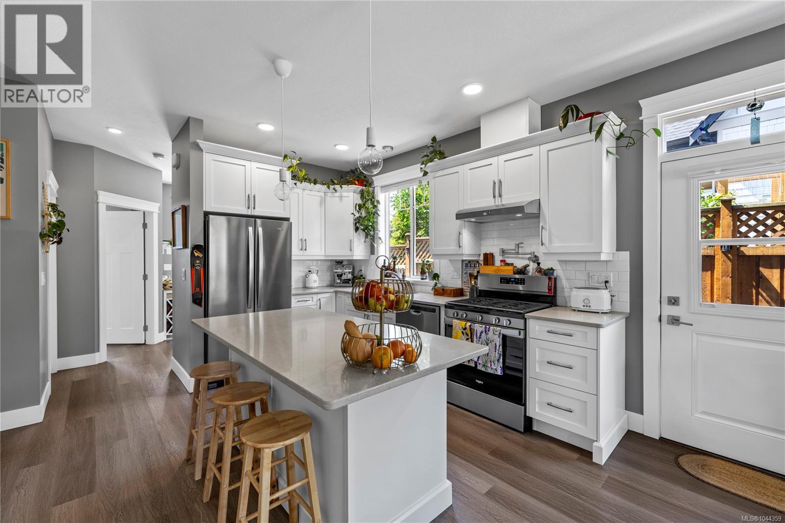 476 Machleary St - 3