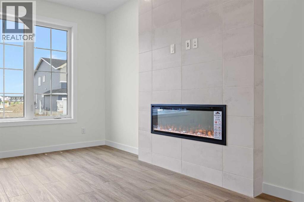 41 Hotchkiss Gardens SE - 8