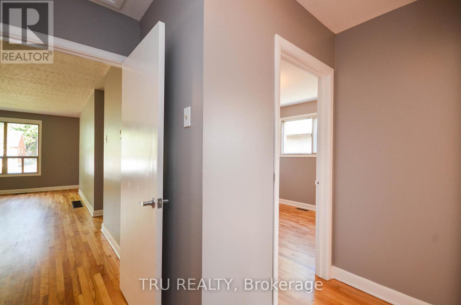 3 Bed, 1 Bath House for Rent in Ottawa – A – 2428 IRIS STREET, Ottawa – MLS# X13610486 - Image 18