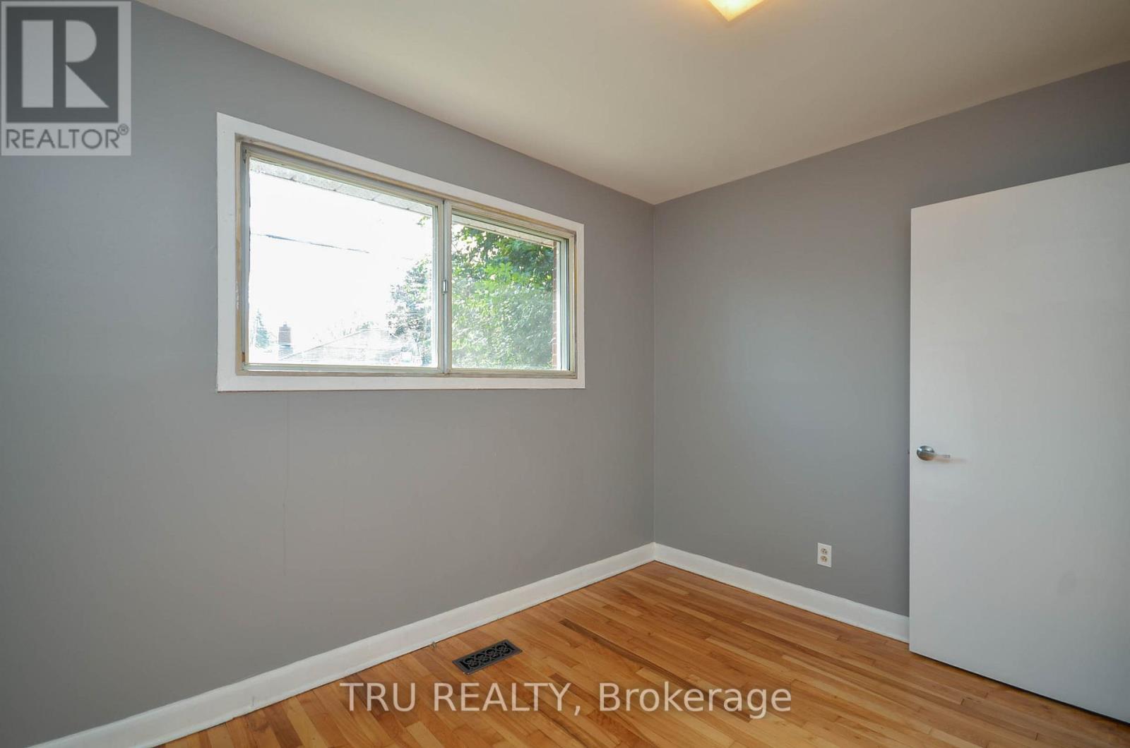 3 Bed, 1 Bath House for Rent in Ottawa – A – 2428 IRIS STREET, Ottawa – MLS# X13610486 - Image 25
