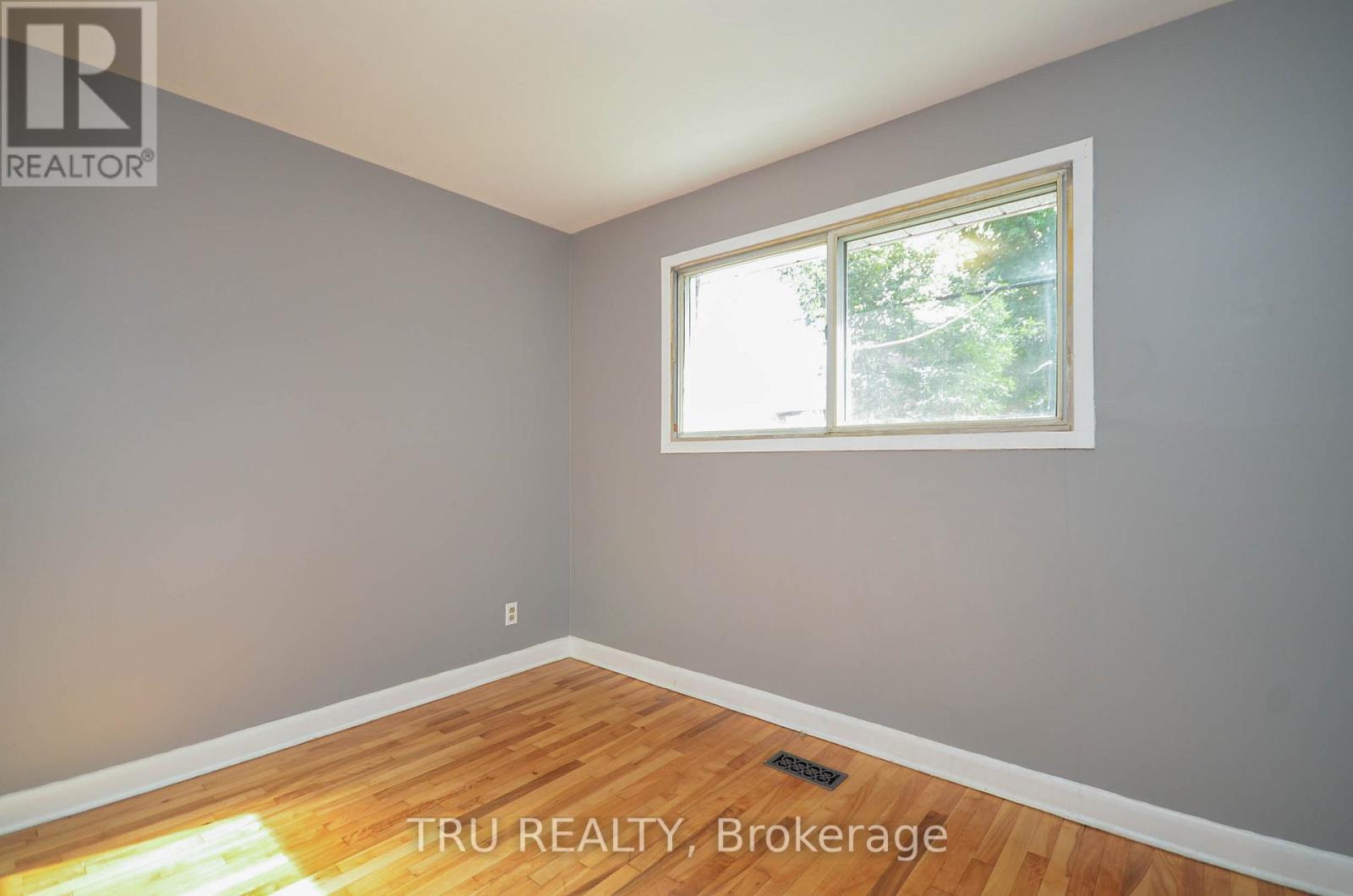 3 Bed, 1 Bath House for Rent in Ottawa – A – 2428 IRIS STREET, Ottawa – MLS# X13610486 - Image 26