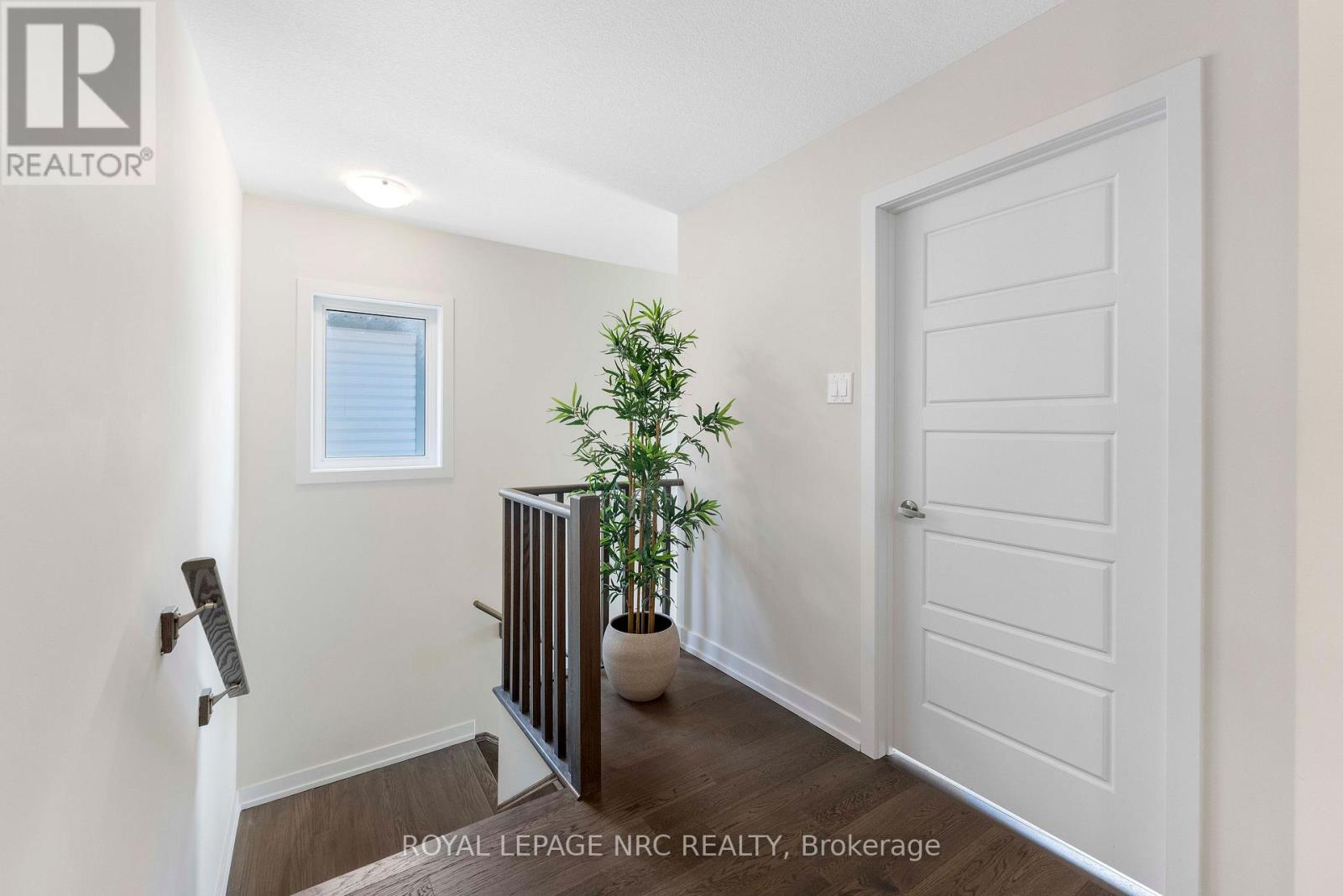 66 SUNFLOWER CRESCENT - Image 24