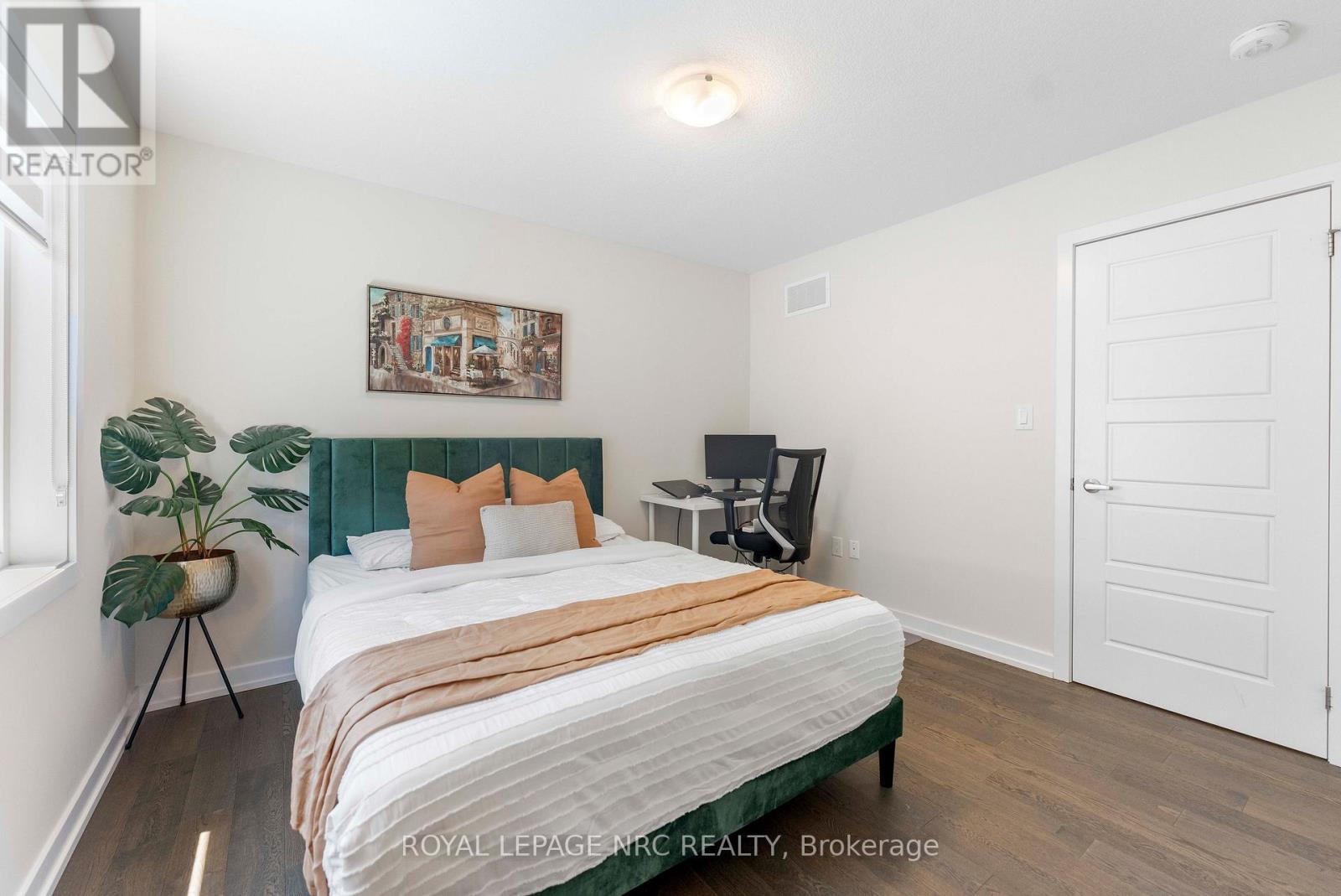 66 SUNFLOWER CRESCENT - Image 41
