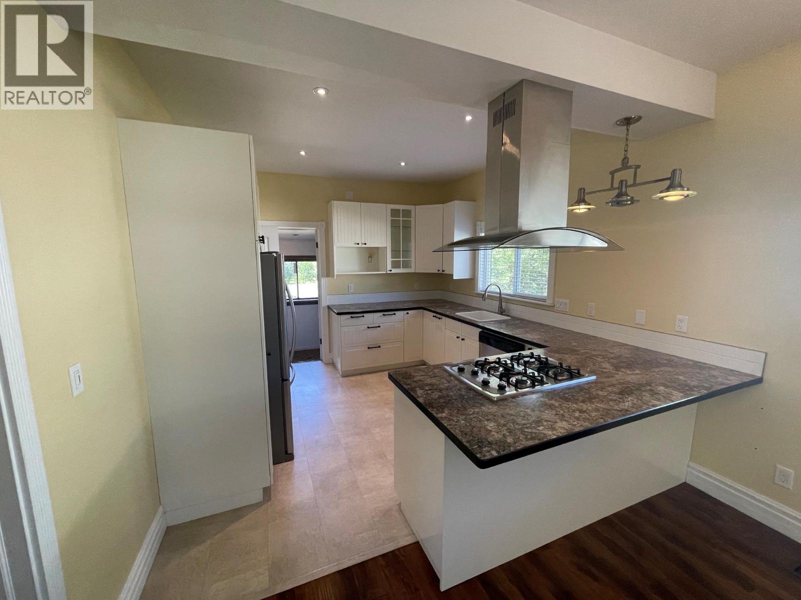 566 72ND Avenue, Grand Forks