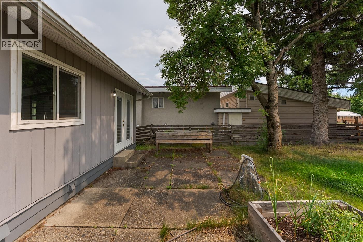1123 CHILAKO AVENUE - 18