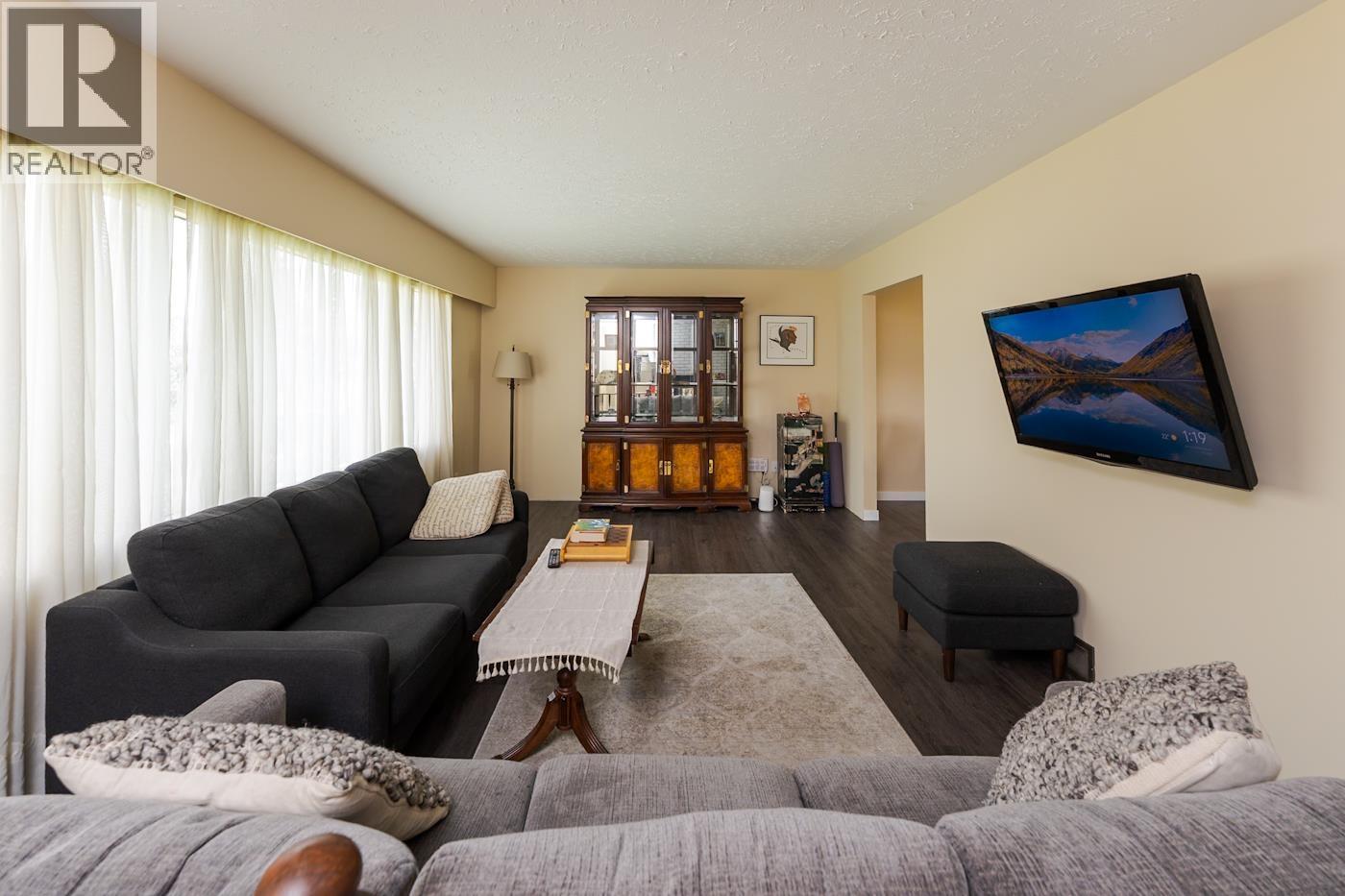 1123 CHILAKO AVENUE - 2
