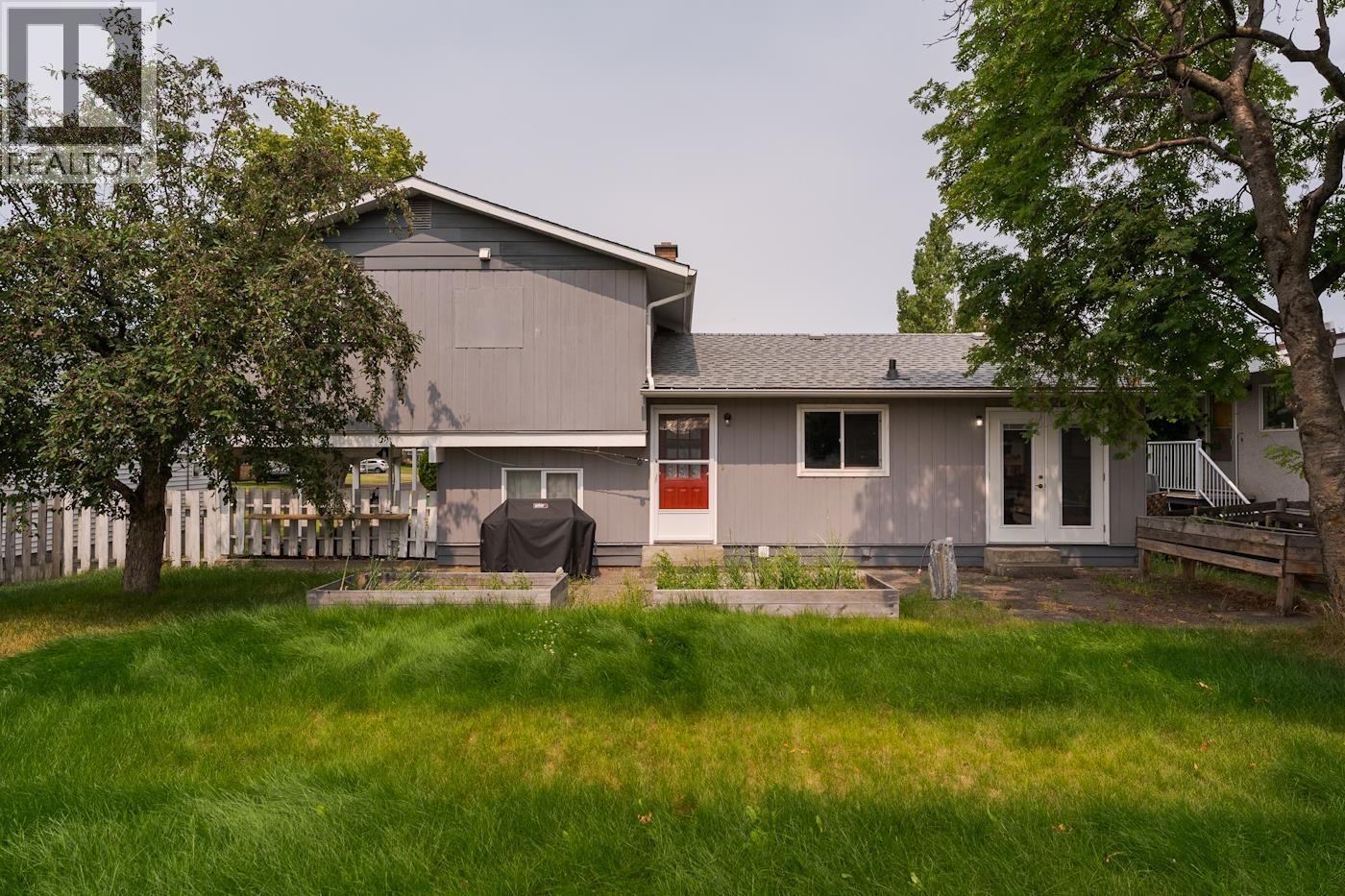 1123 CHILAKO AVENUE - 21