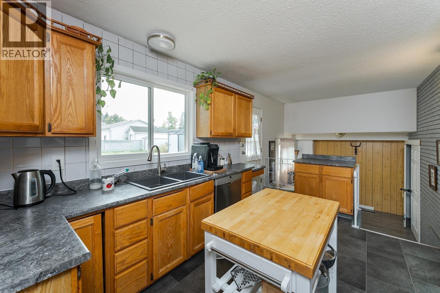 1123 CHILAKO AVENUE - 7