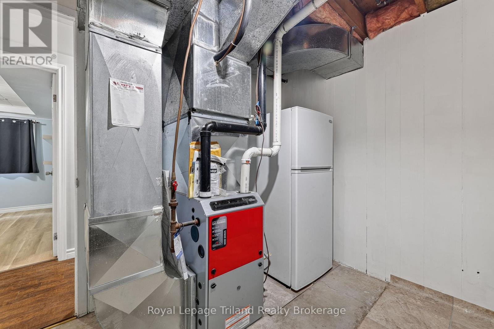 378 SALES DRIVE - Image 22