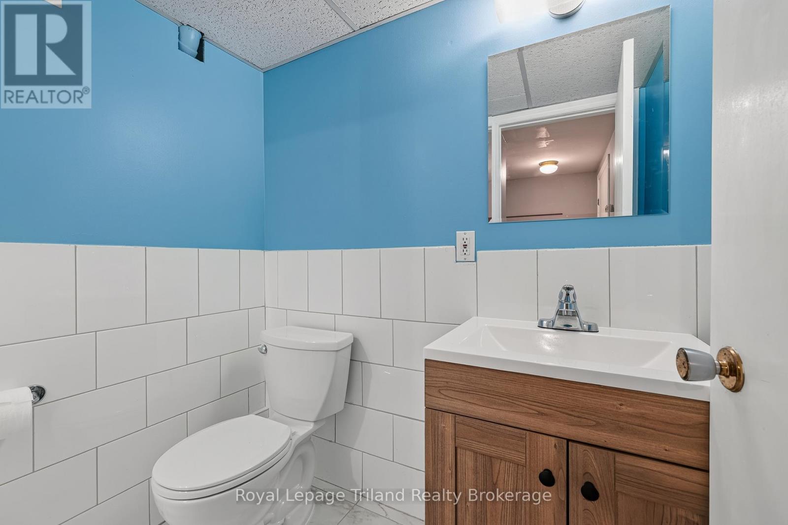 378 SALES DRIVE - Image 26