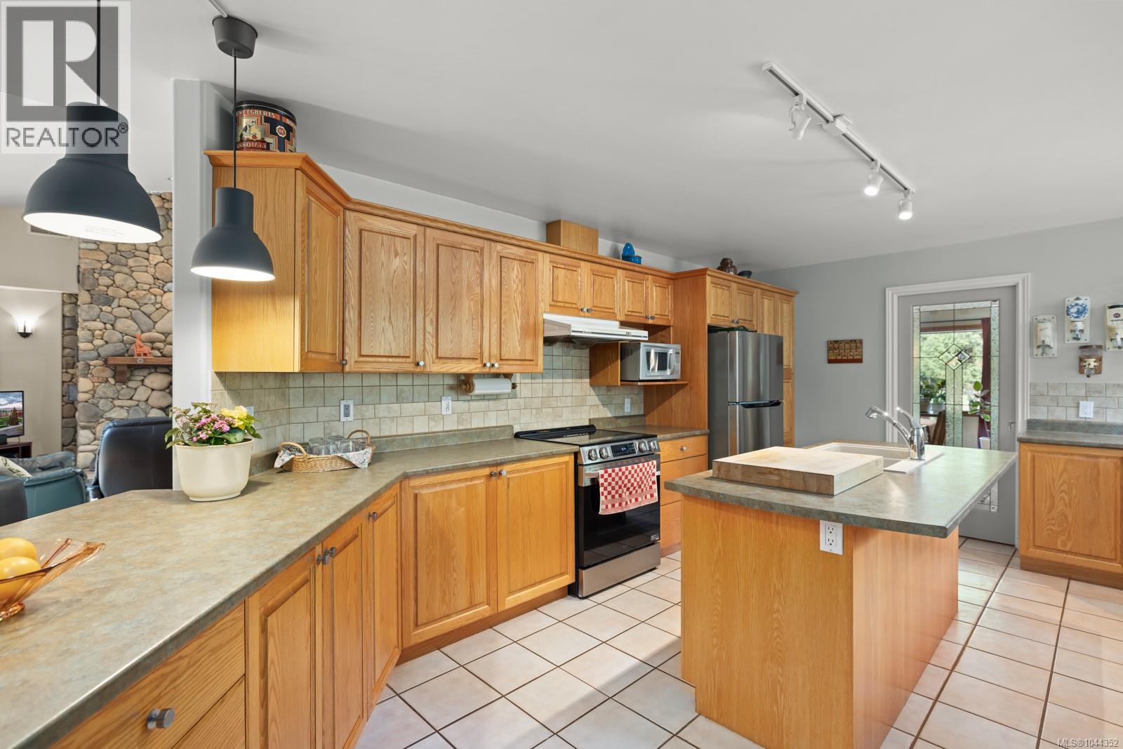 3105 Cameron-Taggart Rd - 10