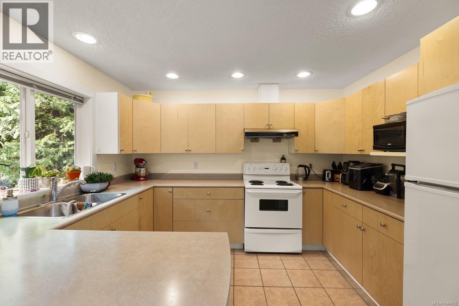 3105 Cameron-Taggart Rd - 40