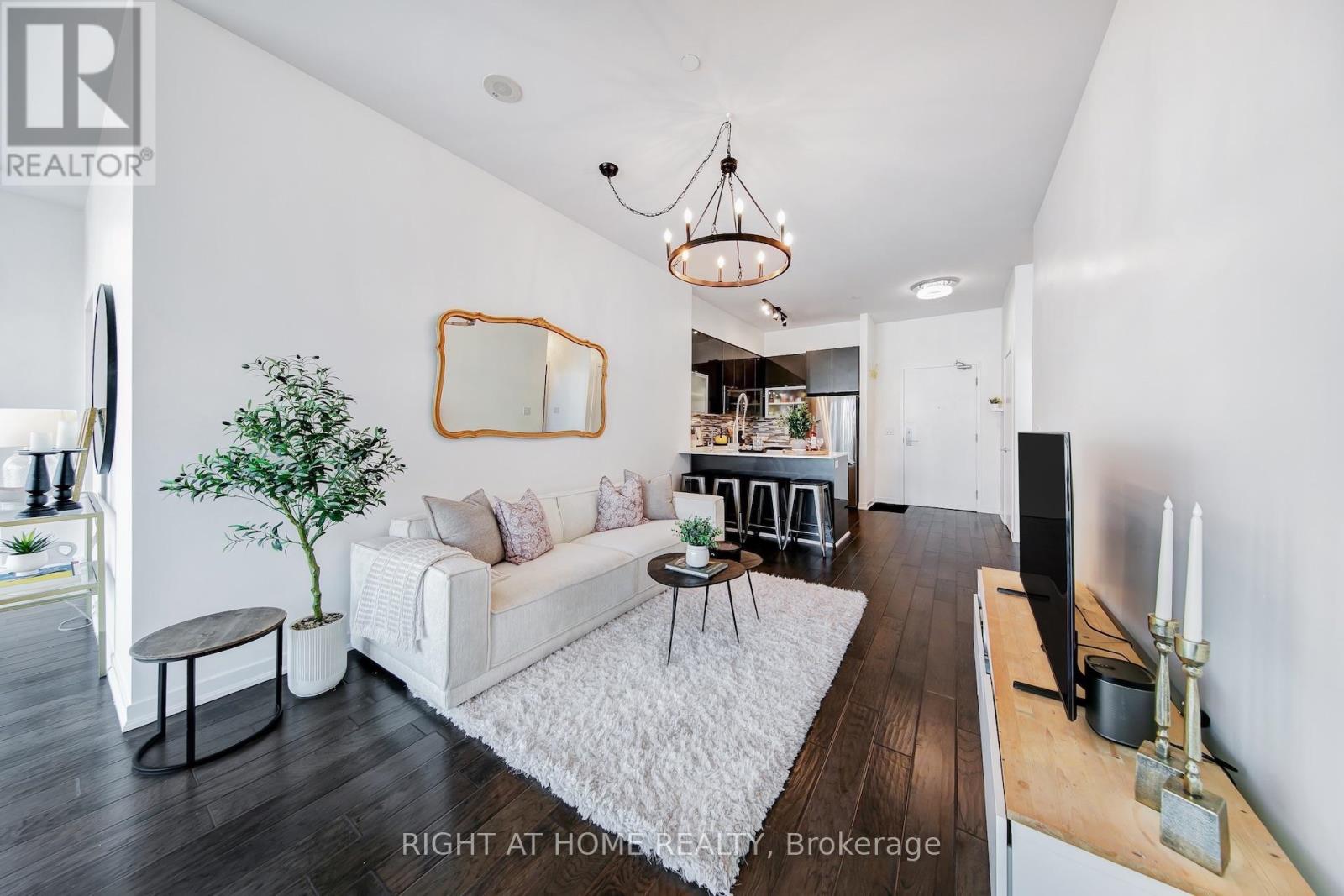 #PH03 69 LYNN WILLIAMS STREET - 10