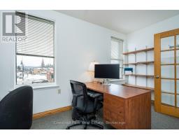 243 Hurontario Street, Collingwood, ON L9Y2M1 Photo 33
