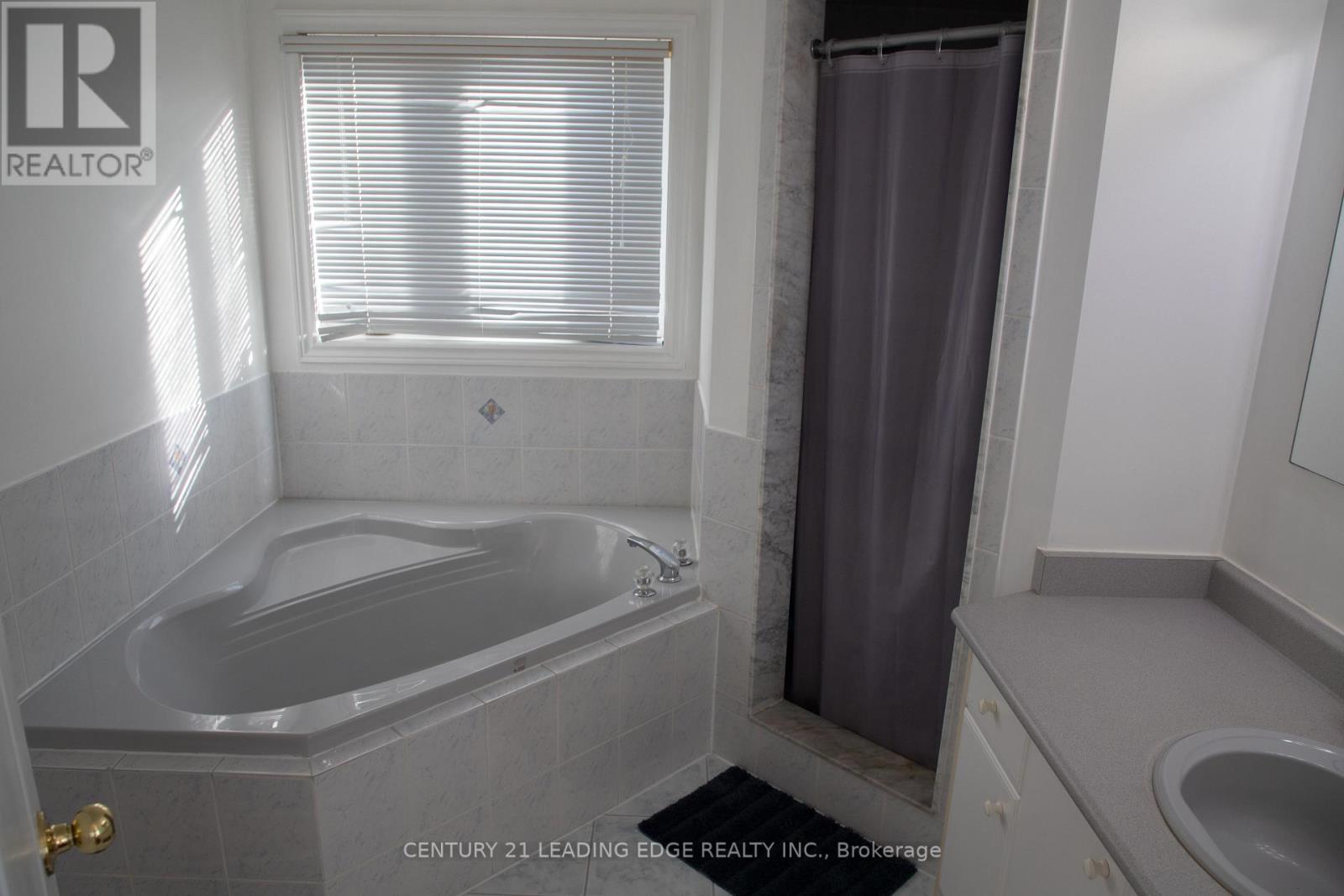 157 DOOLEY CRESCENT - Image 30