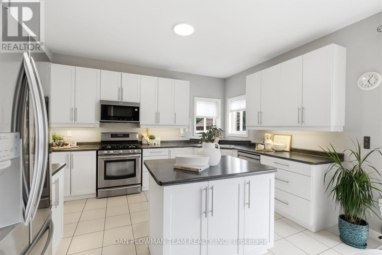 2243 PILGRIM SQUARE - 14