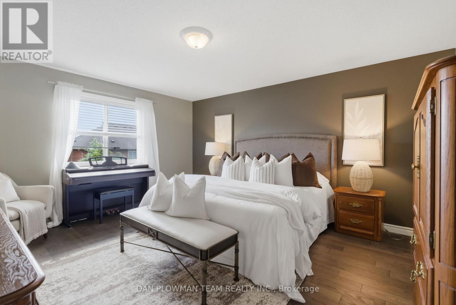 2243 PILGRIM SQUARE - 20