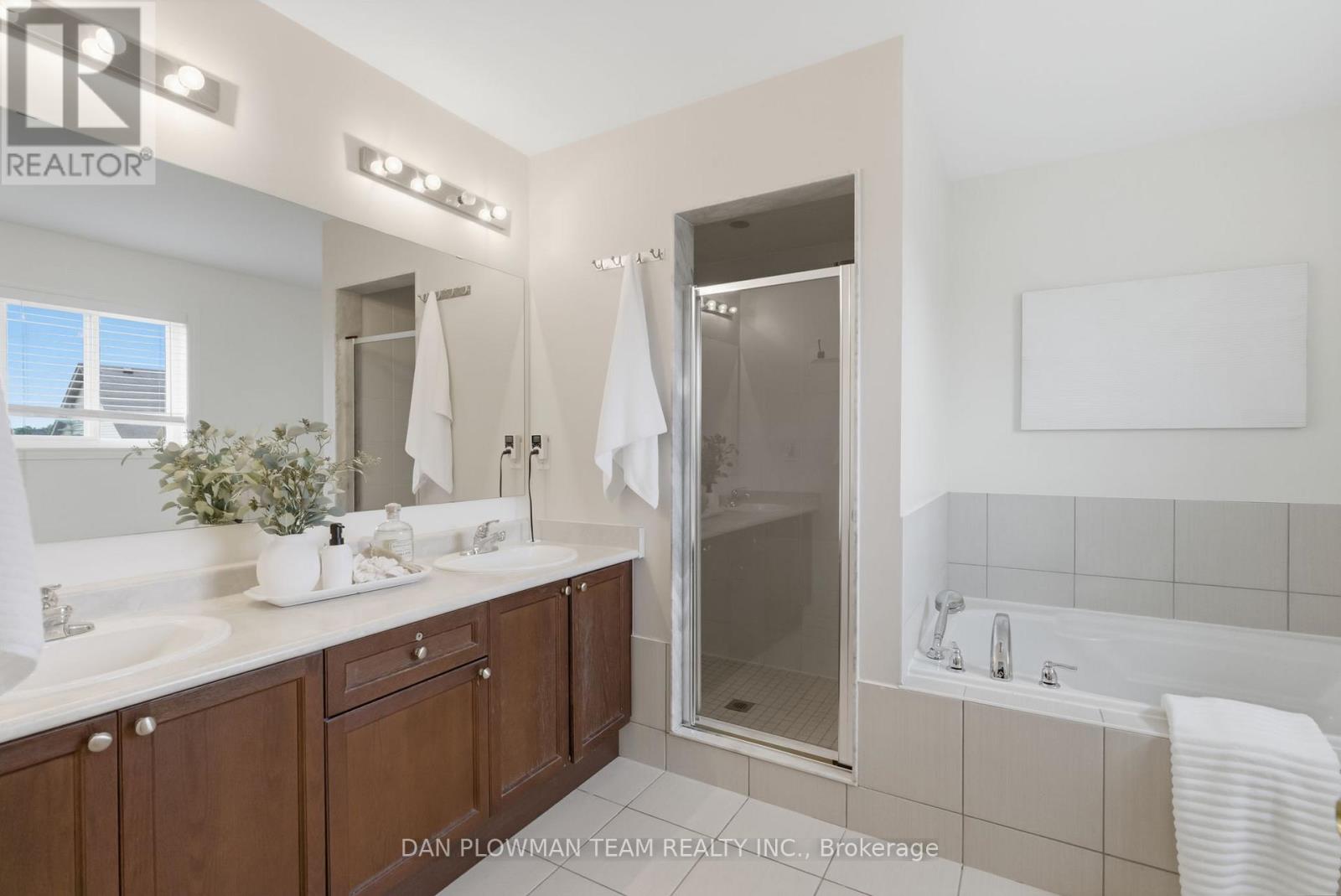 2243 PILGRIM SQUARE - 23