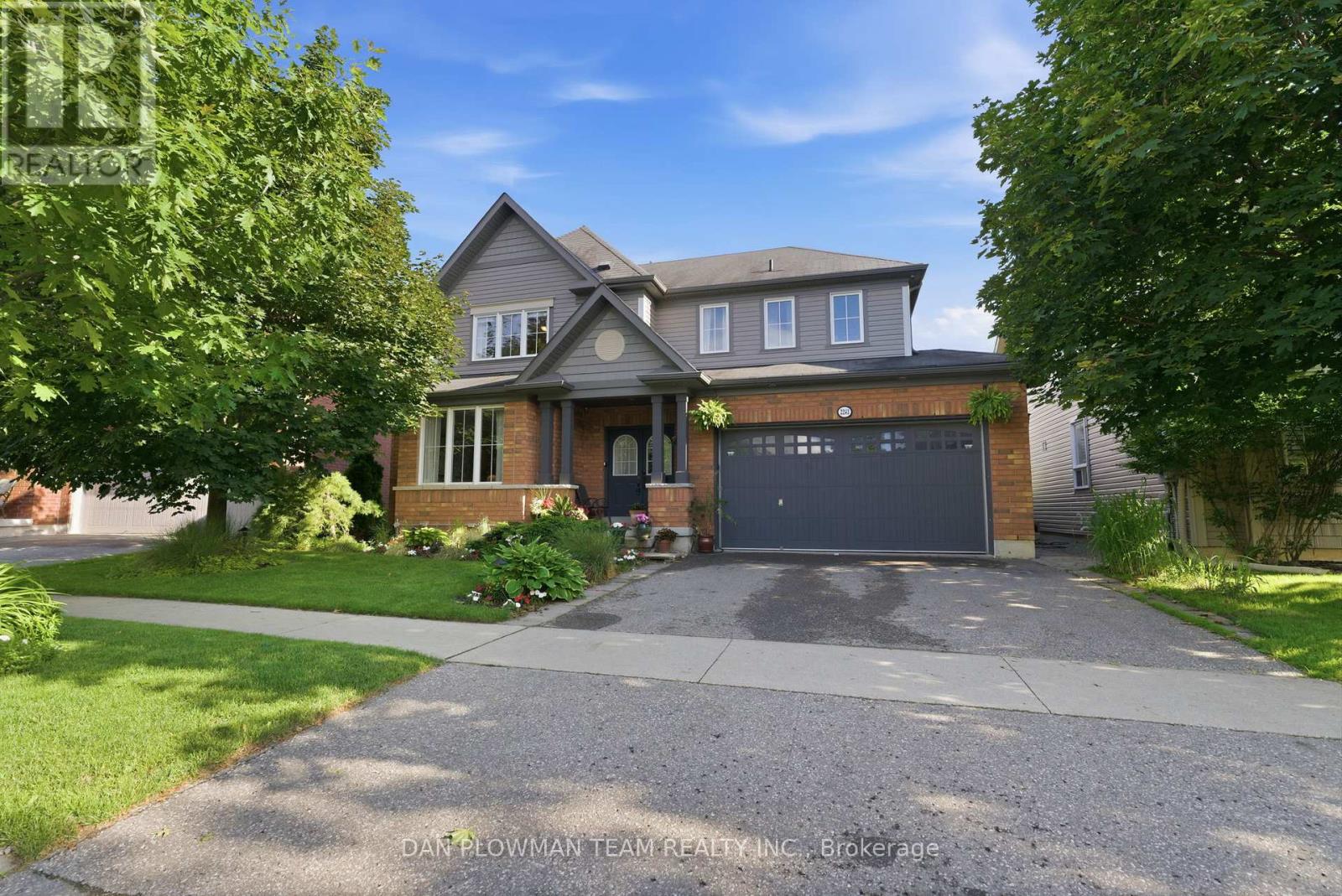 2243 PILGRIM SQUARE - 3