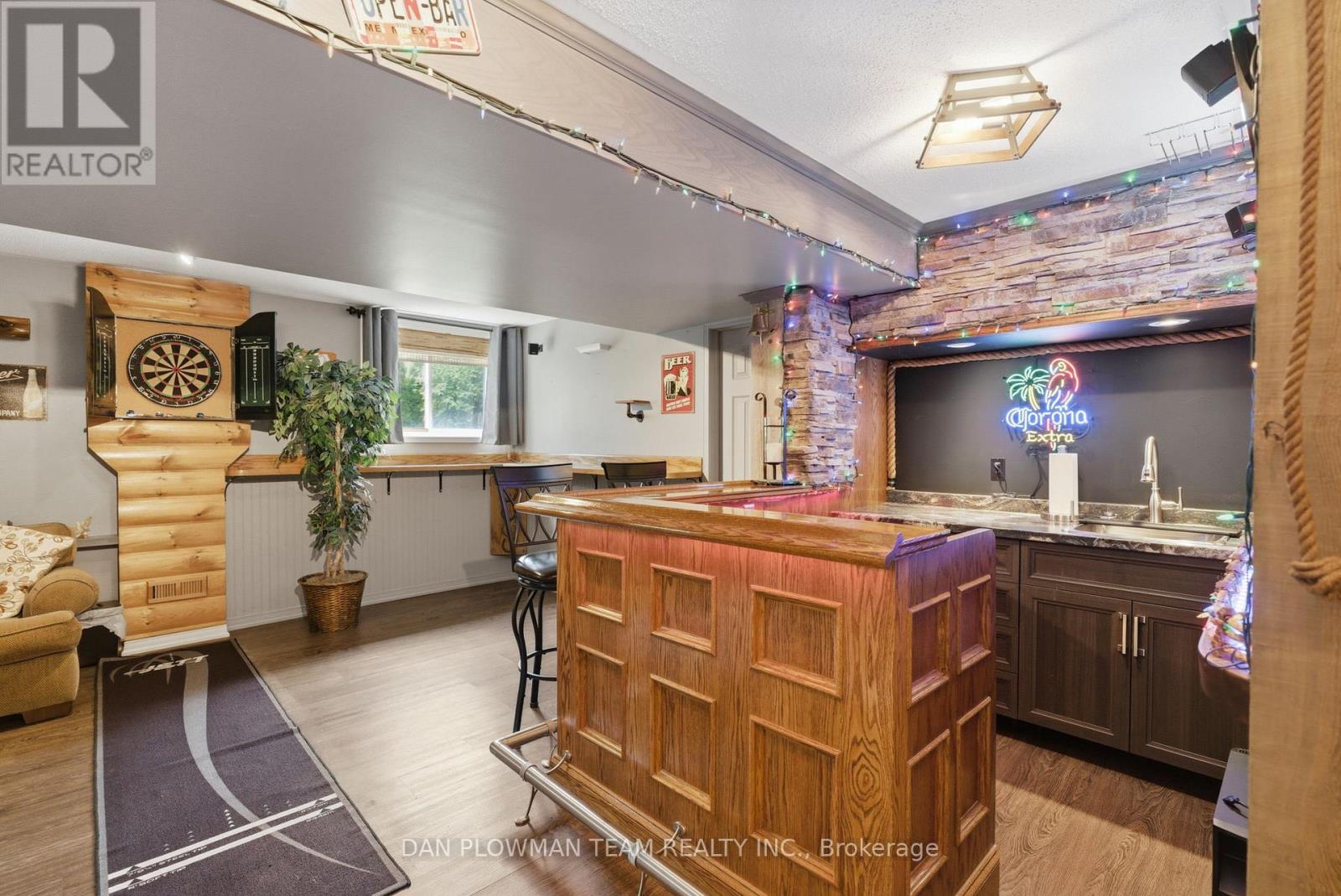 2243 PILGRIM SQUARE - 38