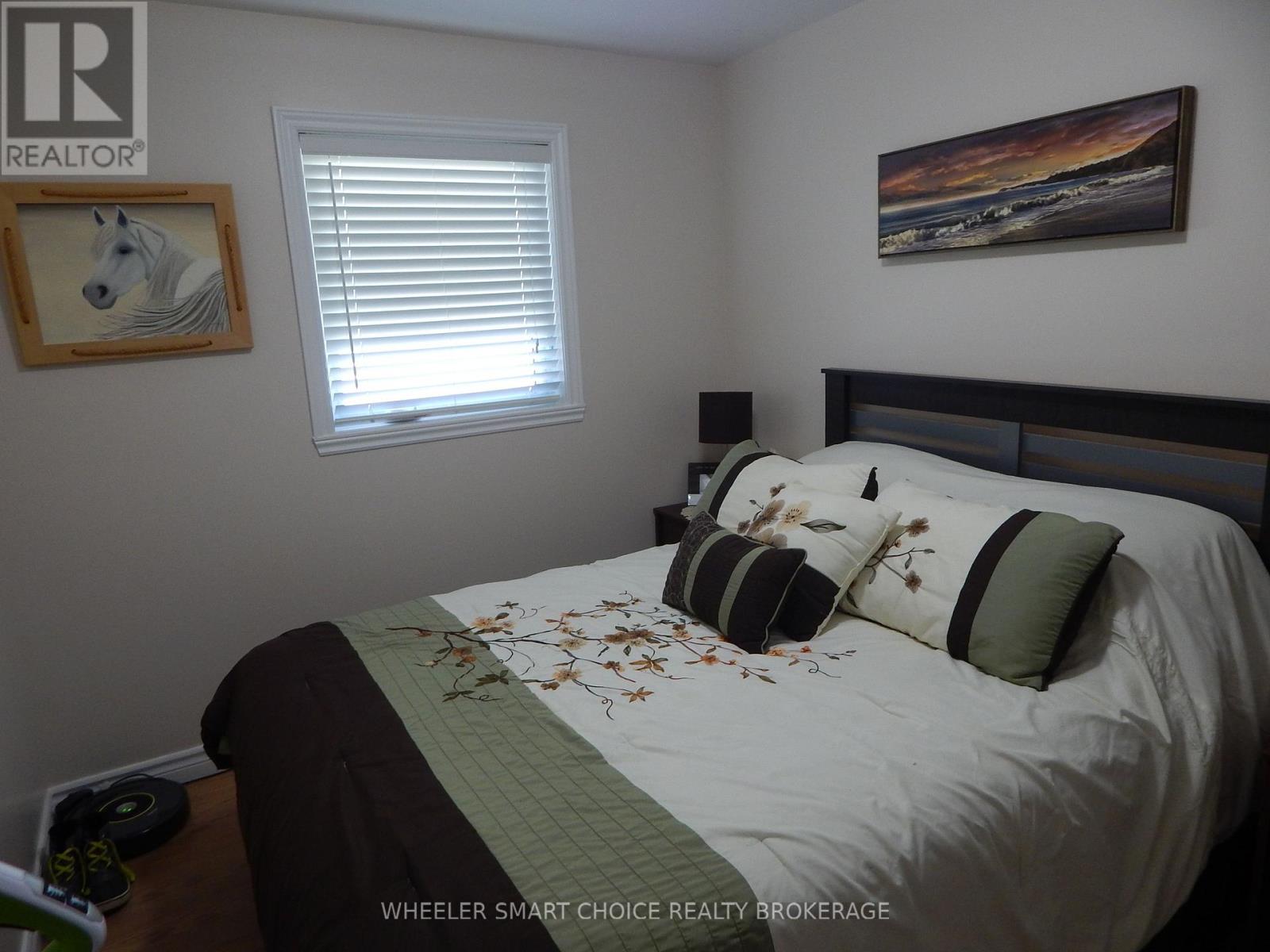 13 CYPRESS LANE - 20