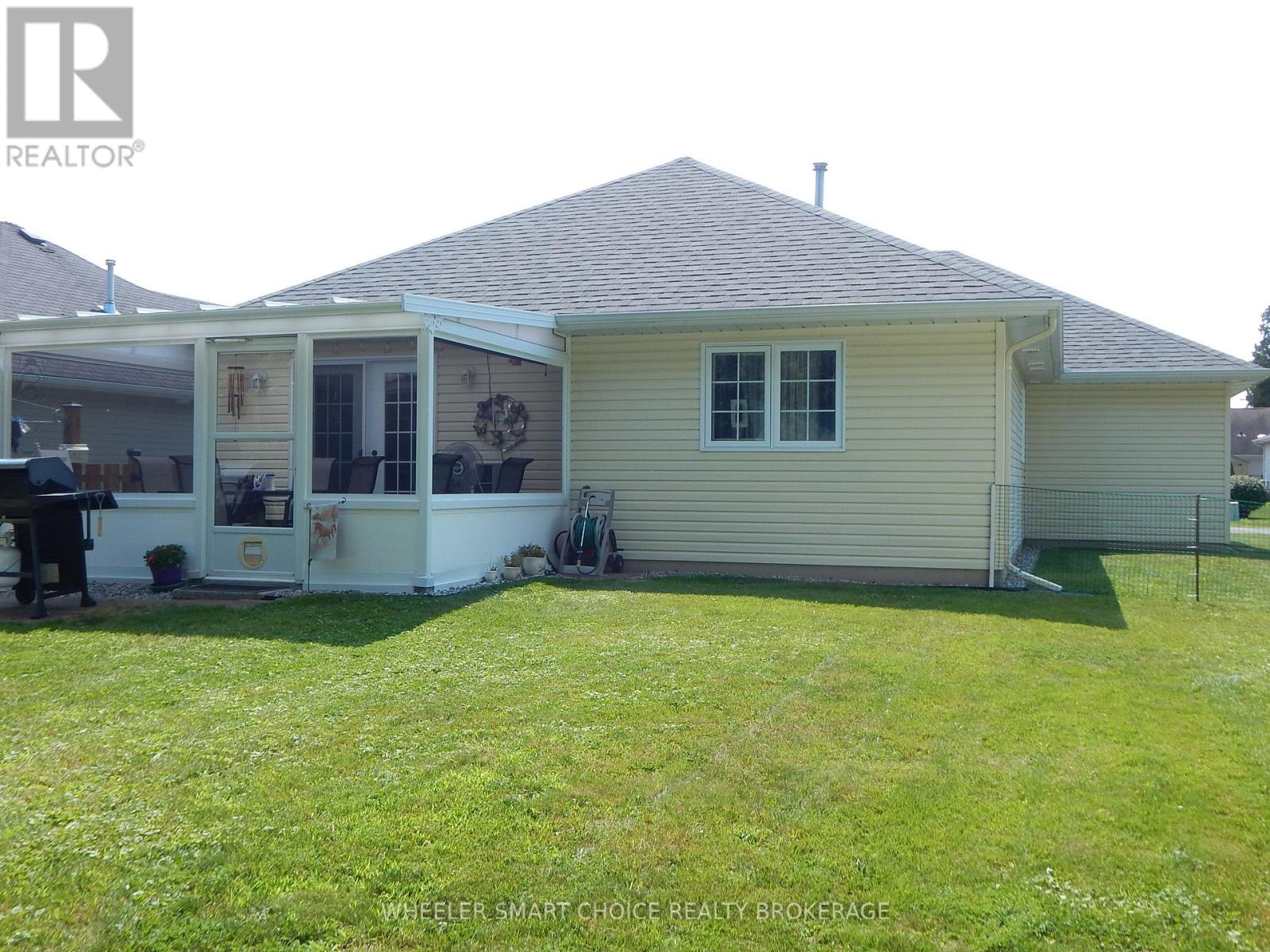 13 CYPRESS LANE - 27