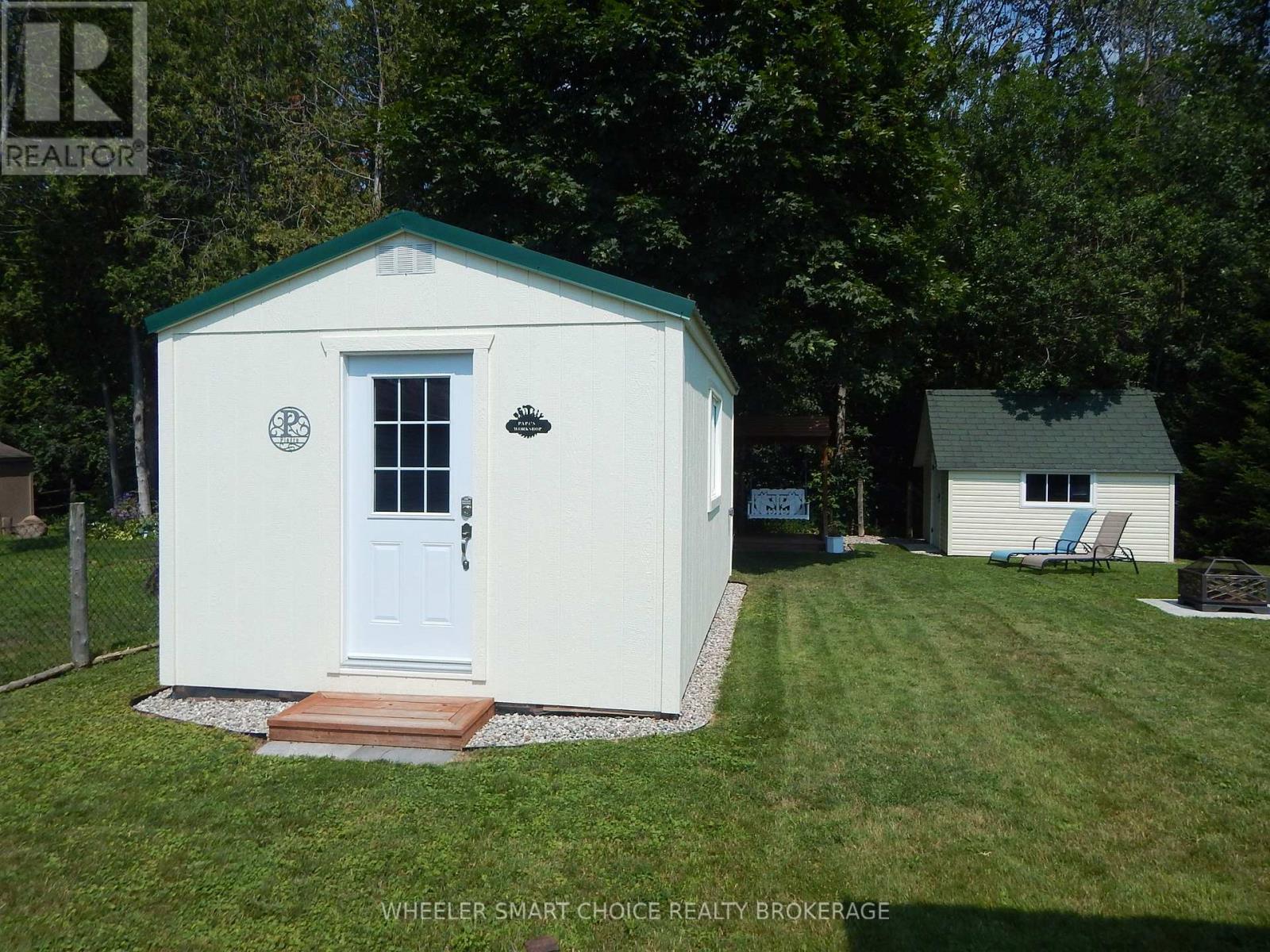 13 CYPRESS LANE - 31