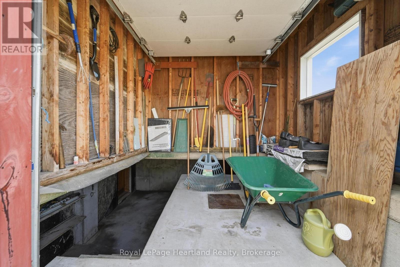 344 ALBERT STREET - 38
