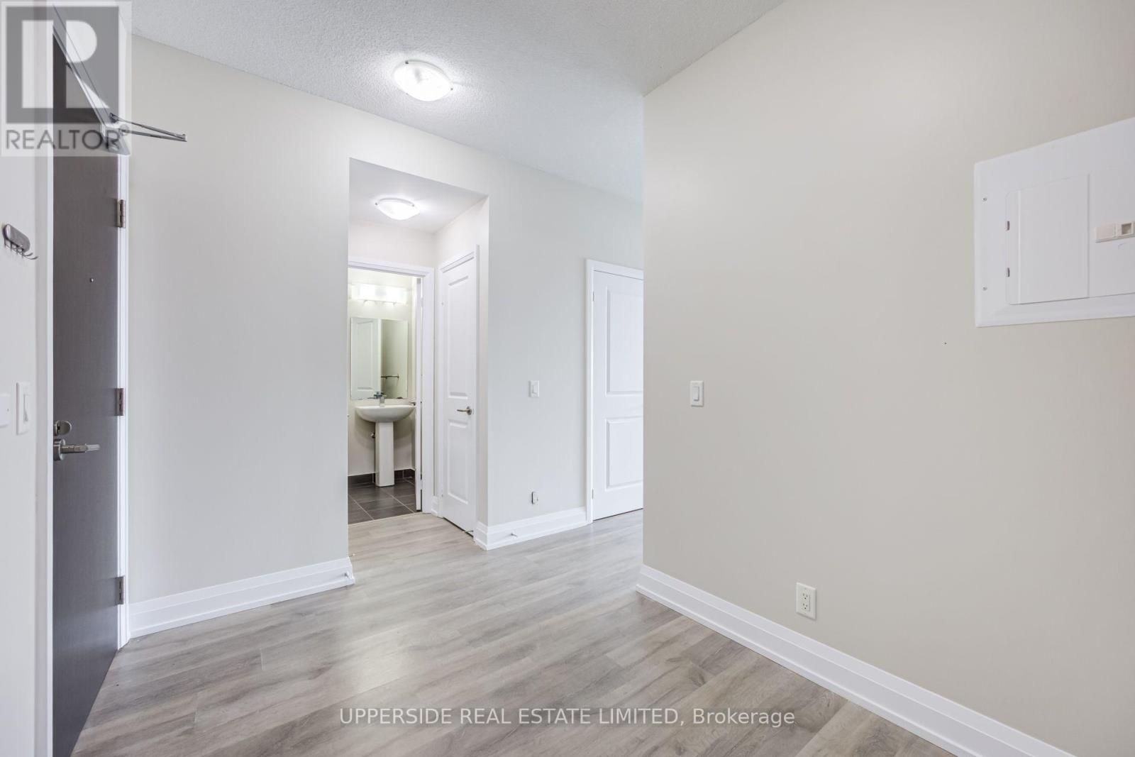 #806 7890 BATHURST STREET - 9