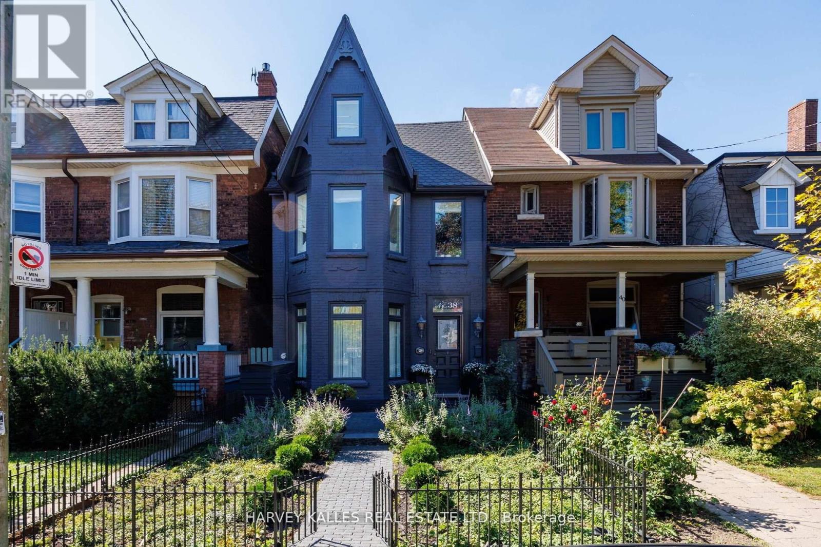 Photo of 38 Sorauren Avenue