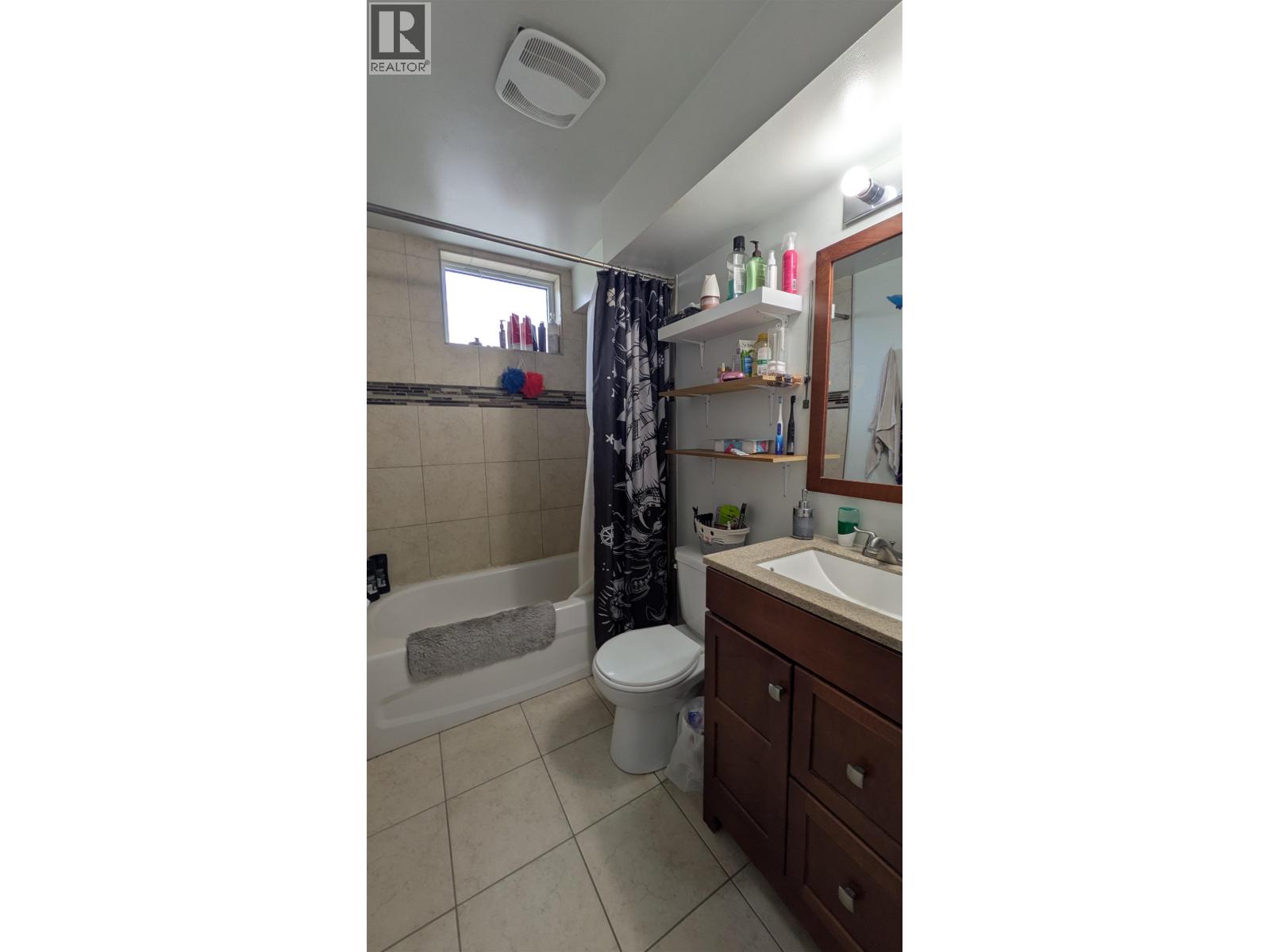 630 VEDDER CRESCENT - 12