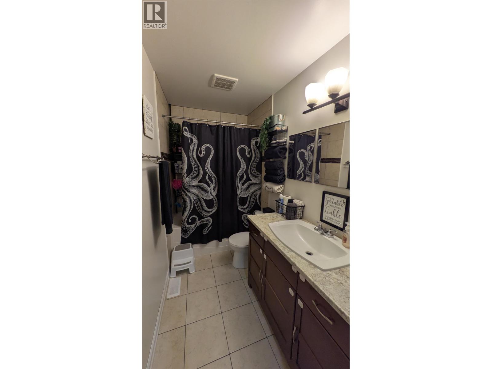 630 VEDDER CRESCENT - 4