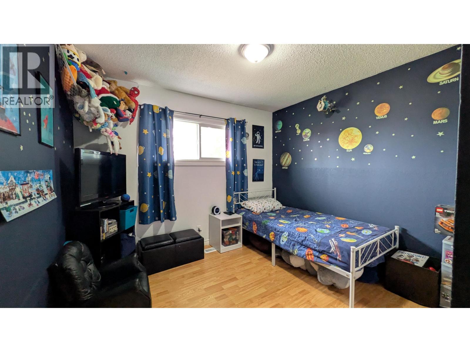 630 VEDDER CRESCENT - 9
