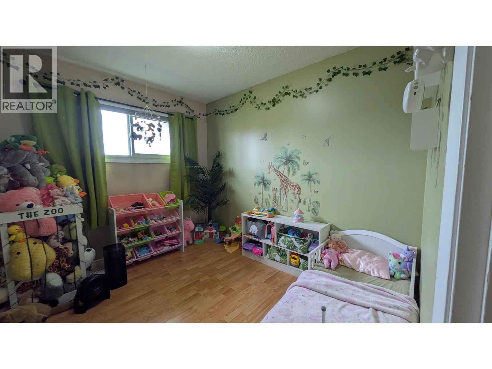630 VEDDER CRESCENT - 8