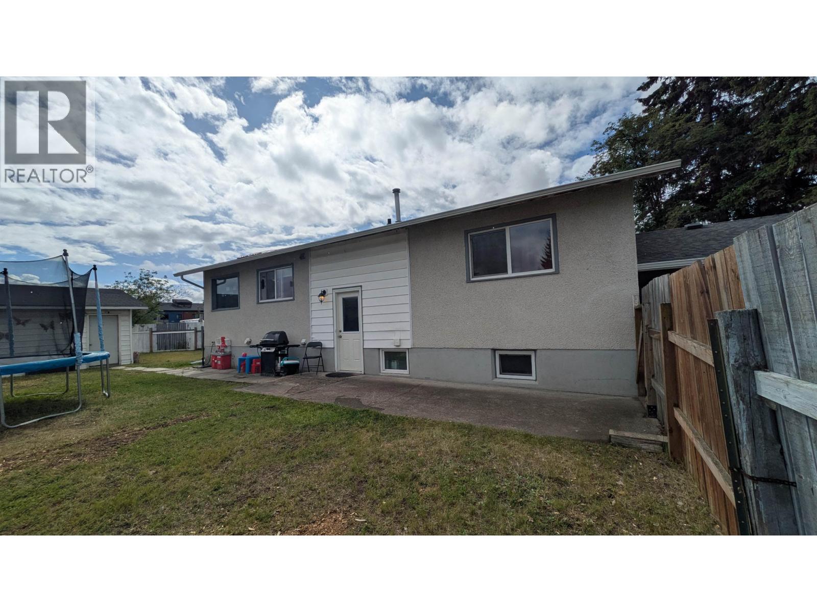 630 VEDDER CRESCENT - 16