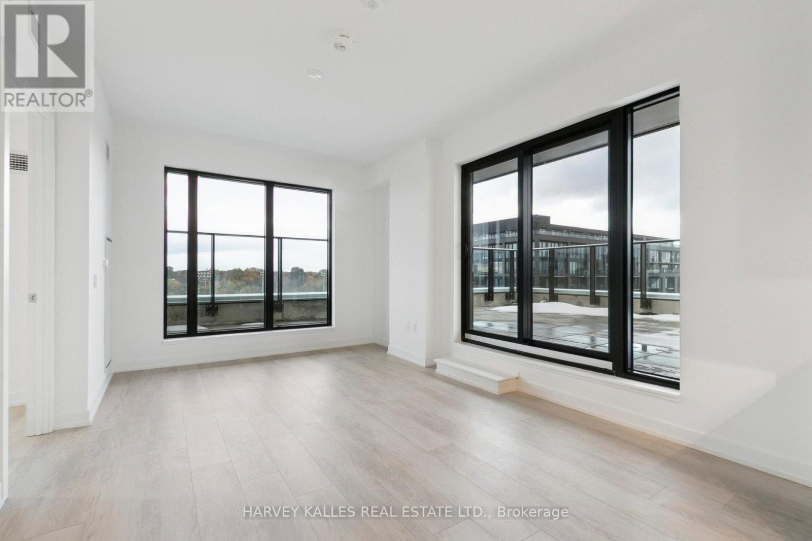 Photo of 801 The Queensway
