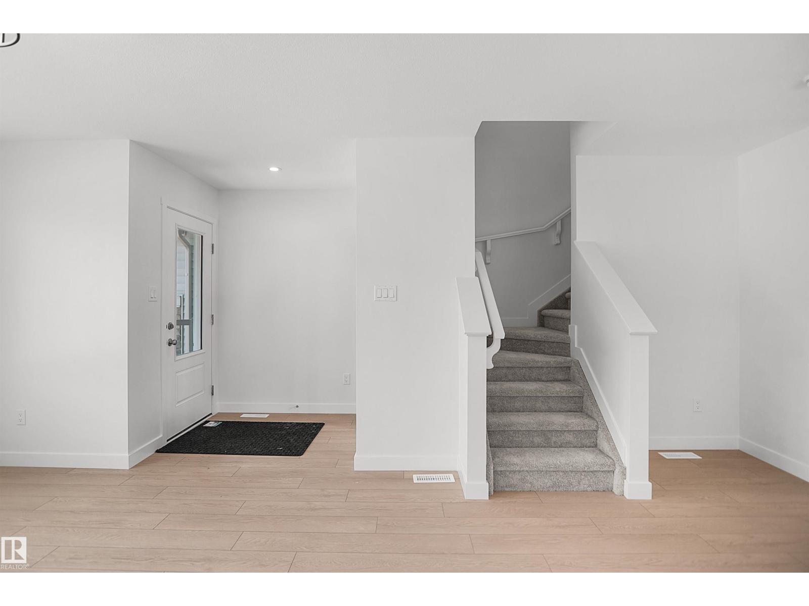 21358 128A AV NW, Trumpeter Area, Edmonton photo 4