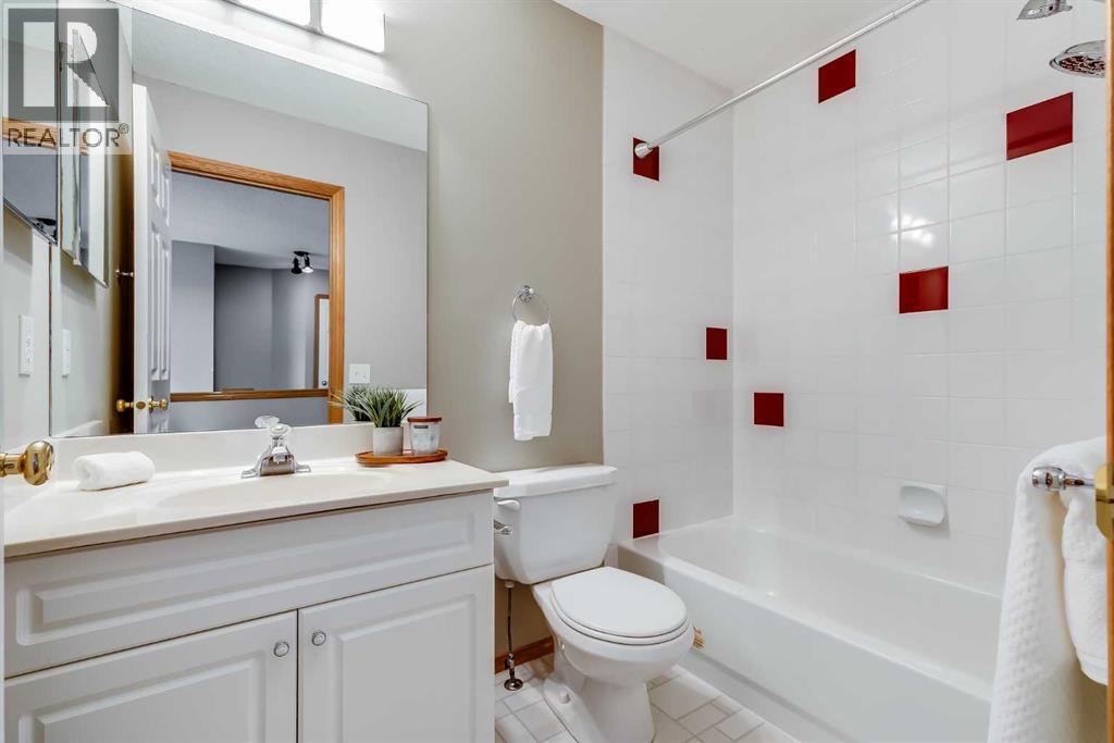 249 Scotia Point NW - Image 33